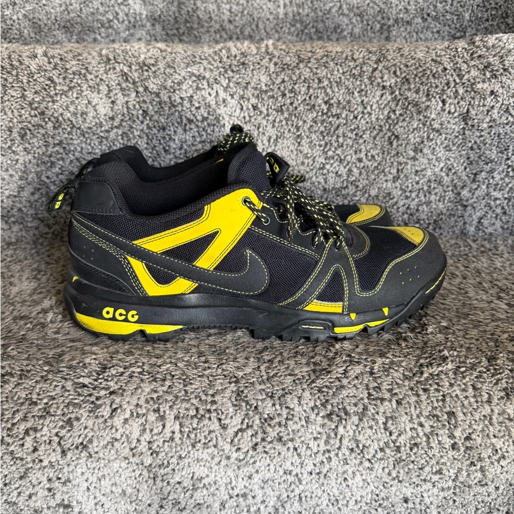 Nike ACG Black and Yellow Trail Shoes